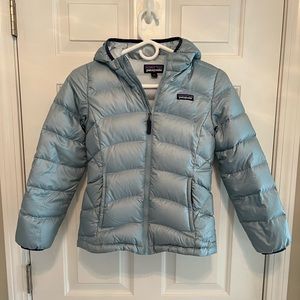 Girl’s Patagonia winter jacket, light blue, size M, super warm down